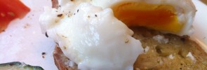 Porsjert egg ser snacksy ut på skiva